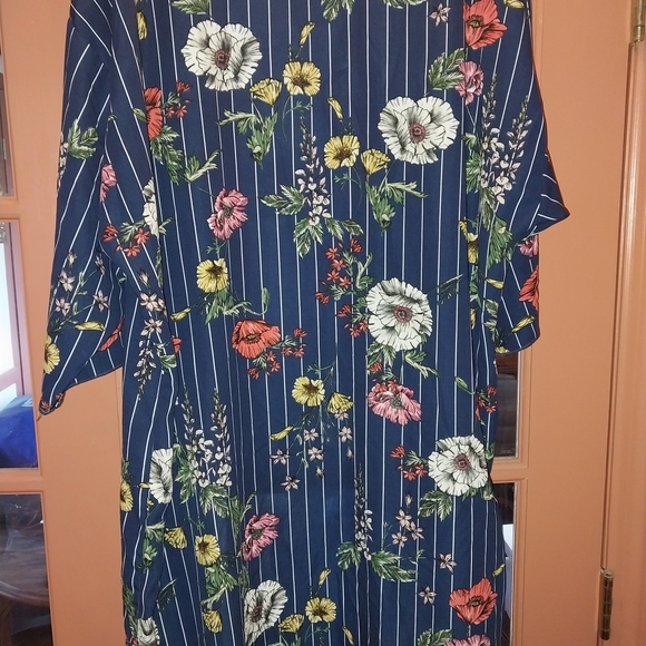 LuLaRoe Long Floral Striped open kimono - Blue, White, Pink, Yellow, Green - Picture 5 of 5